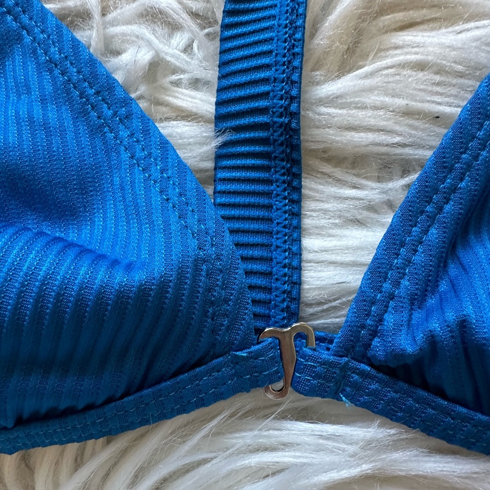 Missguided front clasp bikini top - Picture 9 of 11
